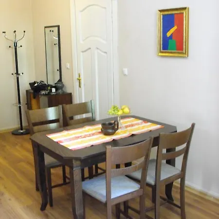 Appartement Julia Garden *